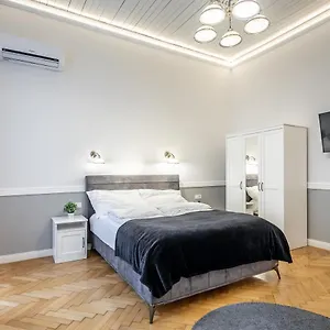 Luxurious At Center , Budapest Hungary